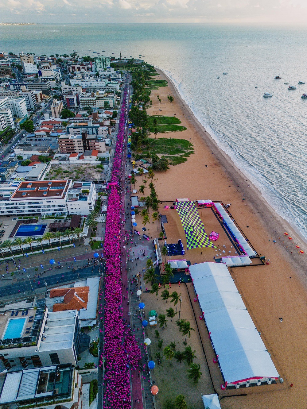 Runners in the João Pessoa International Marathon