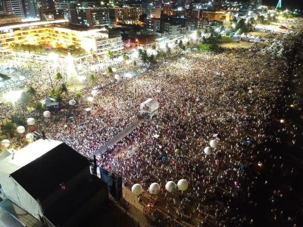 Aerial view of the crowd on the waterfront during New Year's Eve